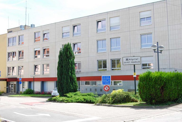 vue-de-face-hopital-st-charles-commercy